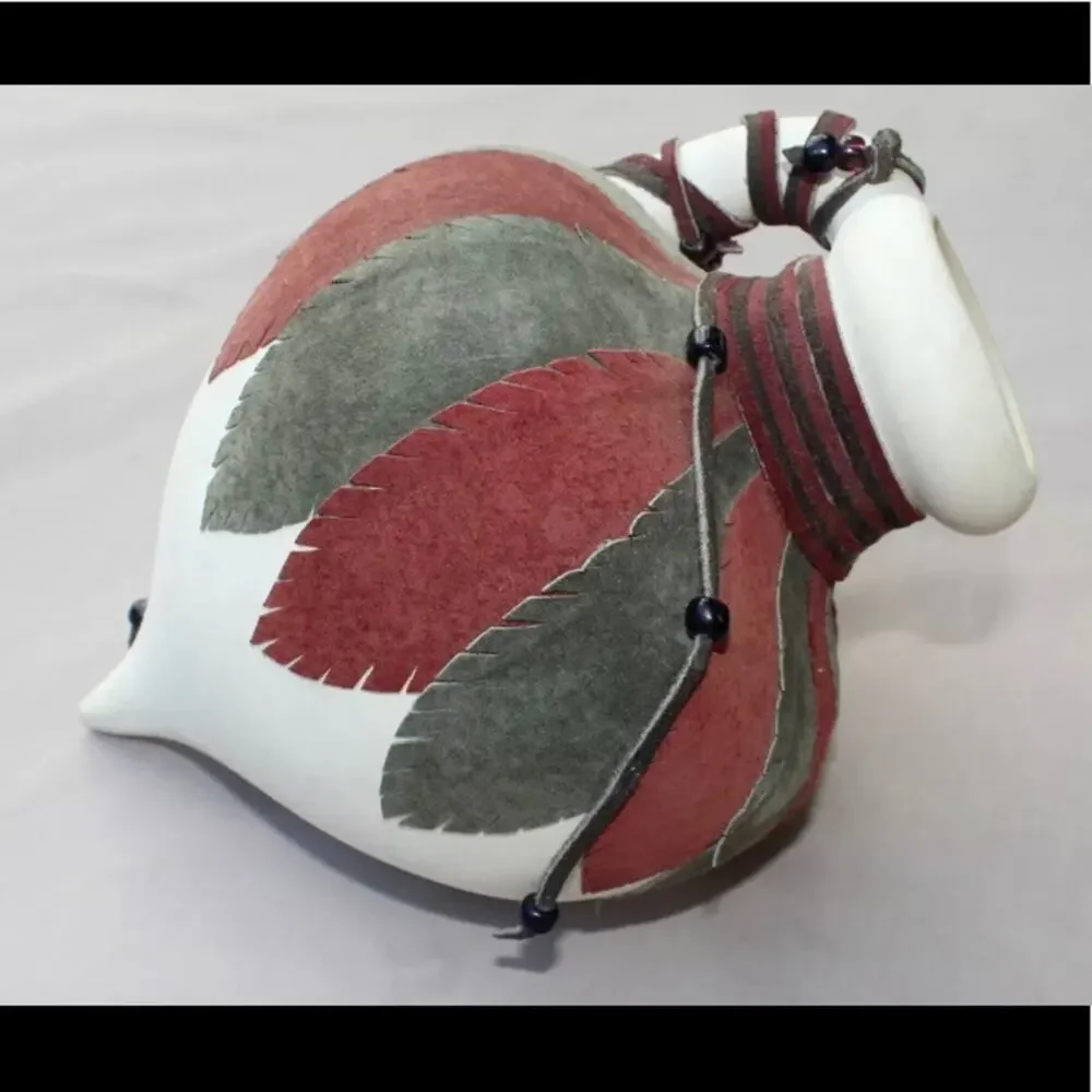 Artist Signed CharLon Leather Feather AMPHORIA White‎ Bisque Vase
